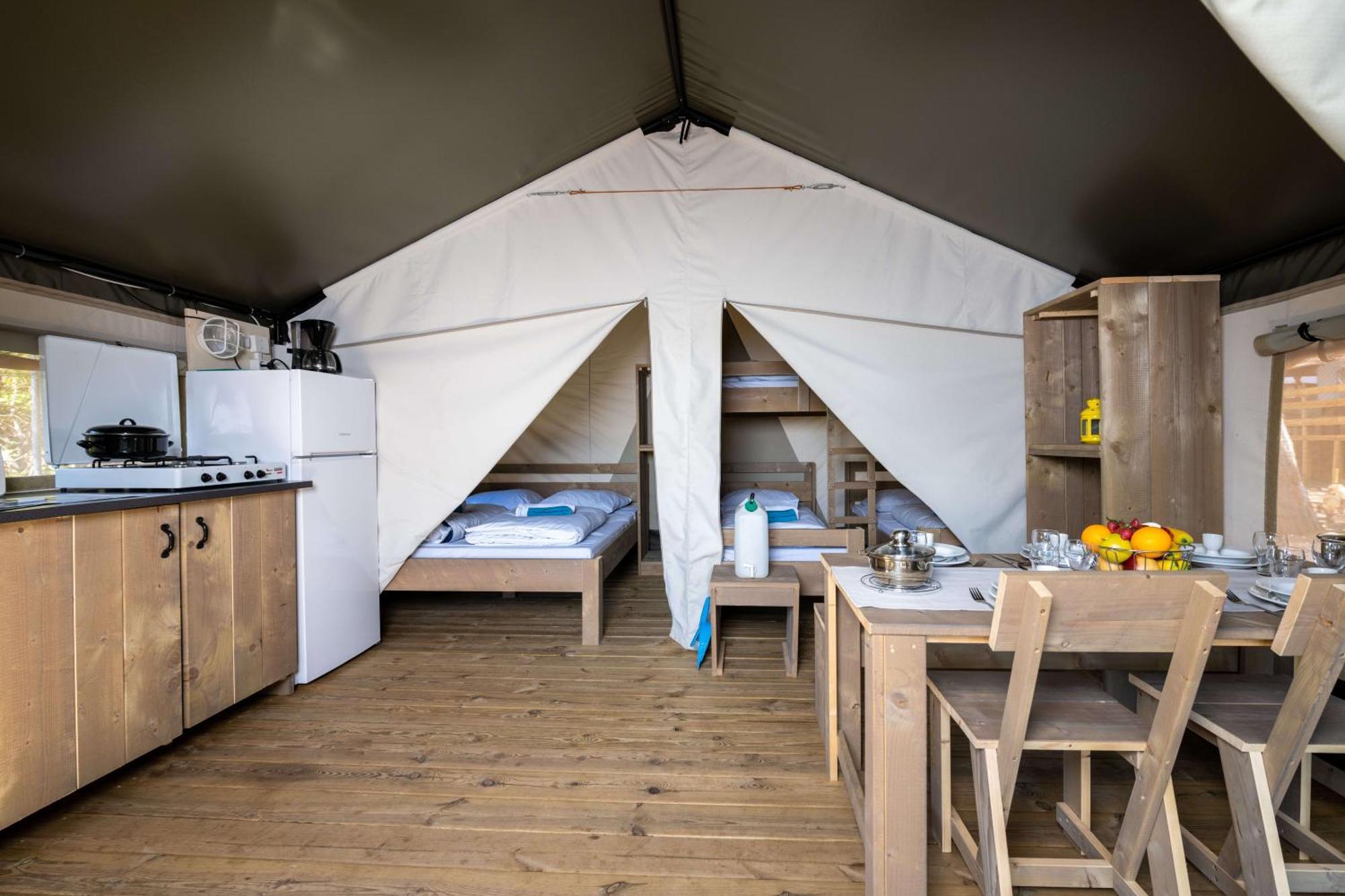 Easyatent Safari Tent Comfort Krk Krk Town Rom bilde